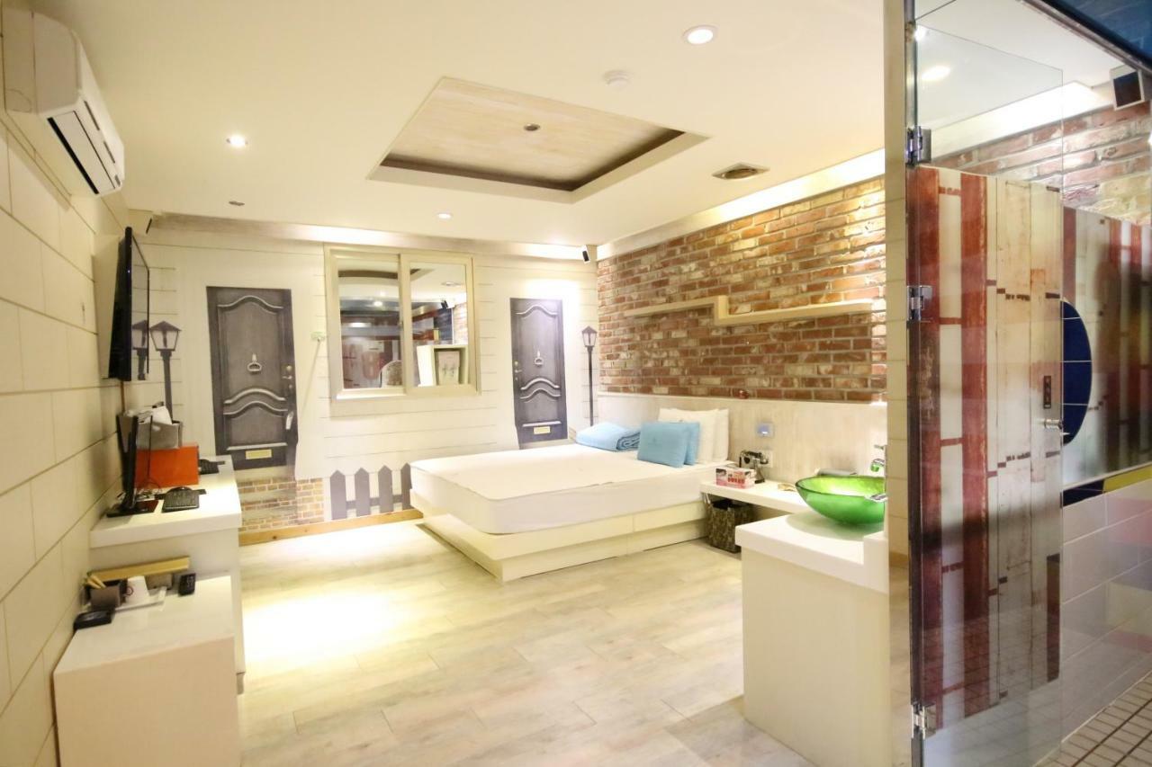 Dongrae Vov Hotel Пусан Екстериор снимка