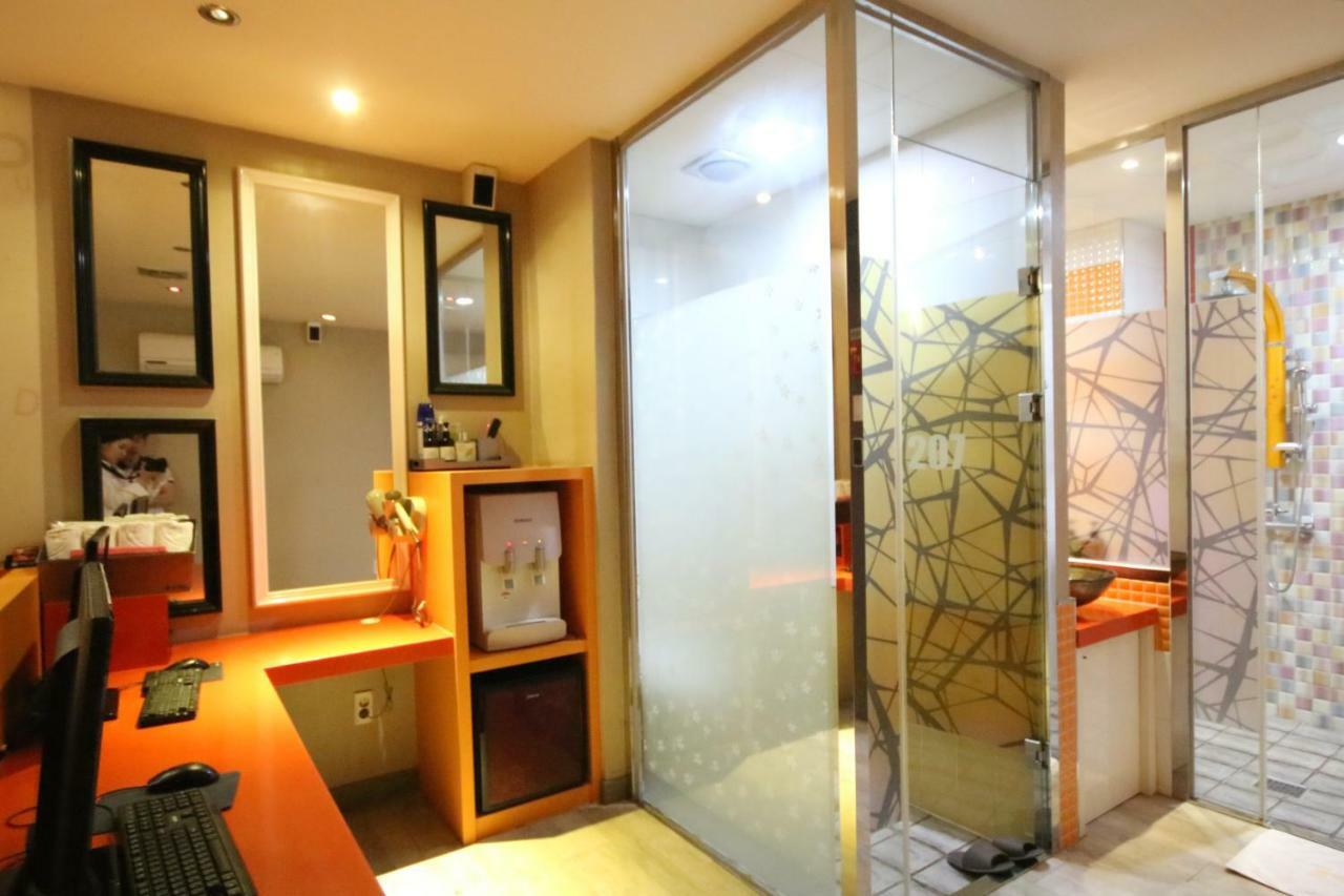 Dongrae Vov Hotel Пусан Екстериор снимка